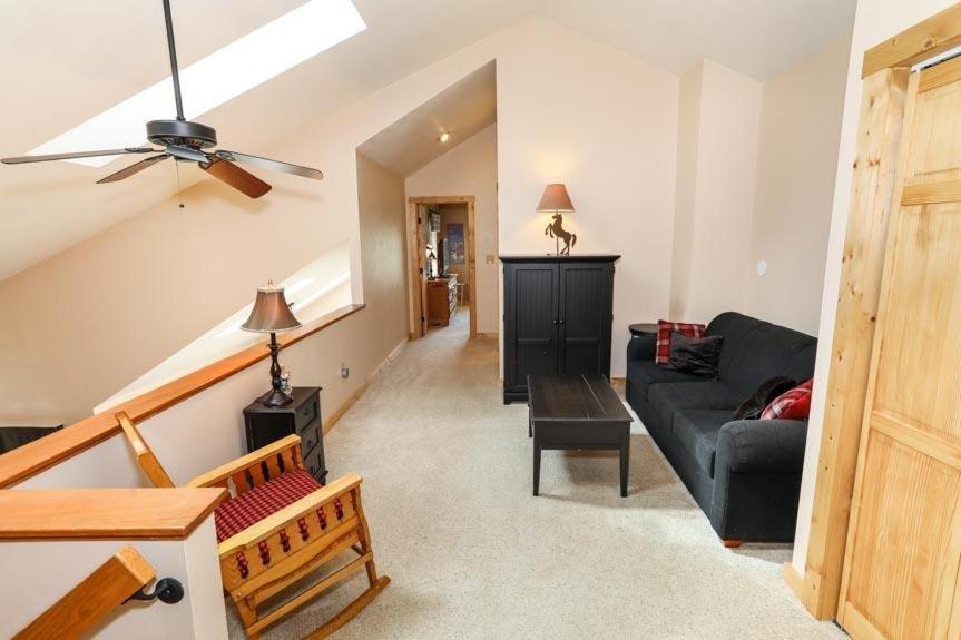 Apartment Seven Springs 2 Bedroom Premium Condo, Walk To Slopes